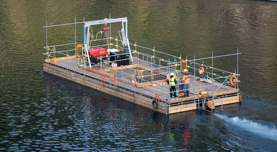 Moon Pool 3 Tonne Air Hoist - Red Rooster Lifting