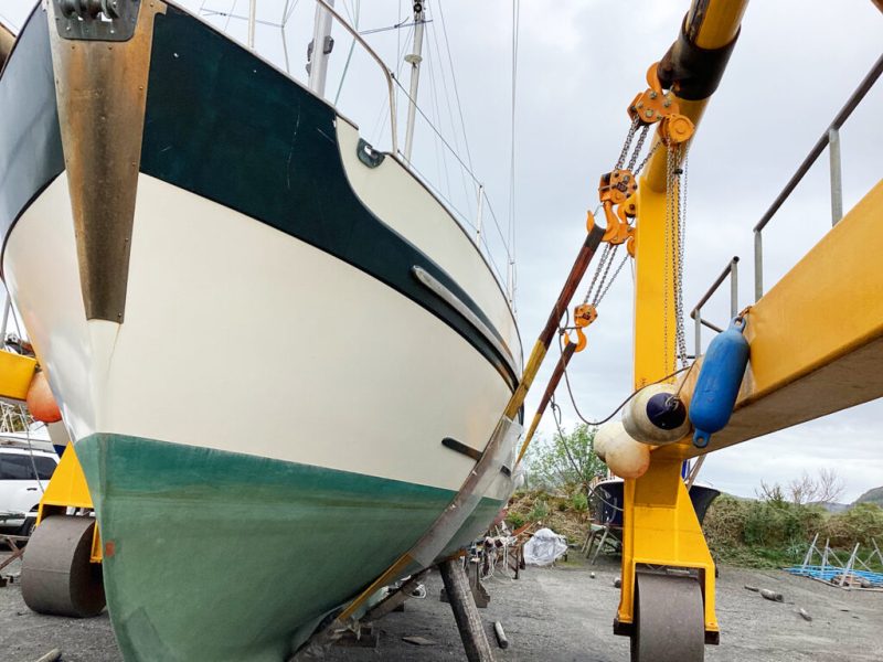 KITO 15-tonne manual chain block supporting vessel maintenance at boatyard