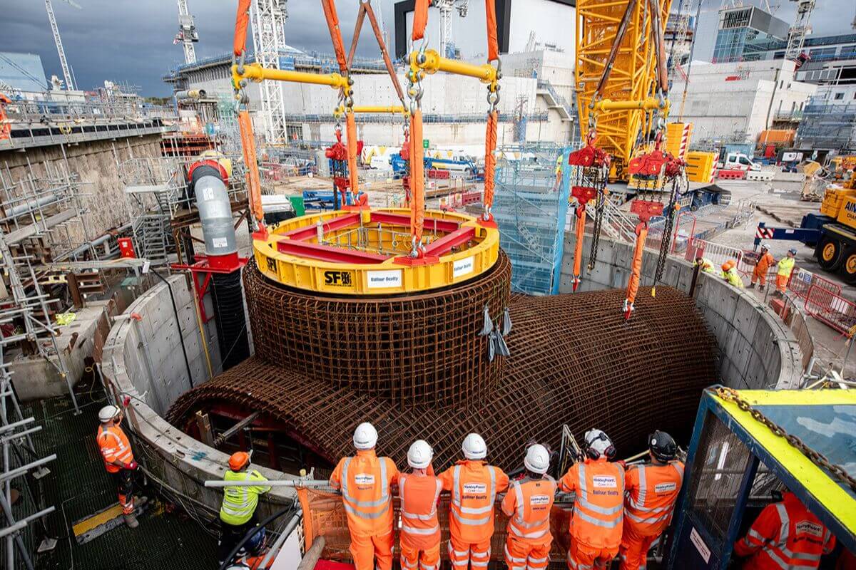 The Triple Point Shaft being carefully aligned inside a narrow shaft during a complex underground lift at Hinkley Point C