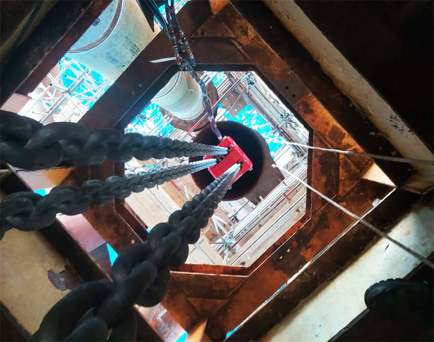 Offshore caisson destruct operation using Red Rooster lifting equipment
